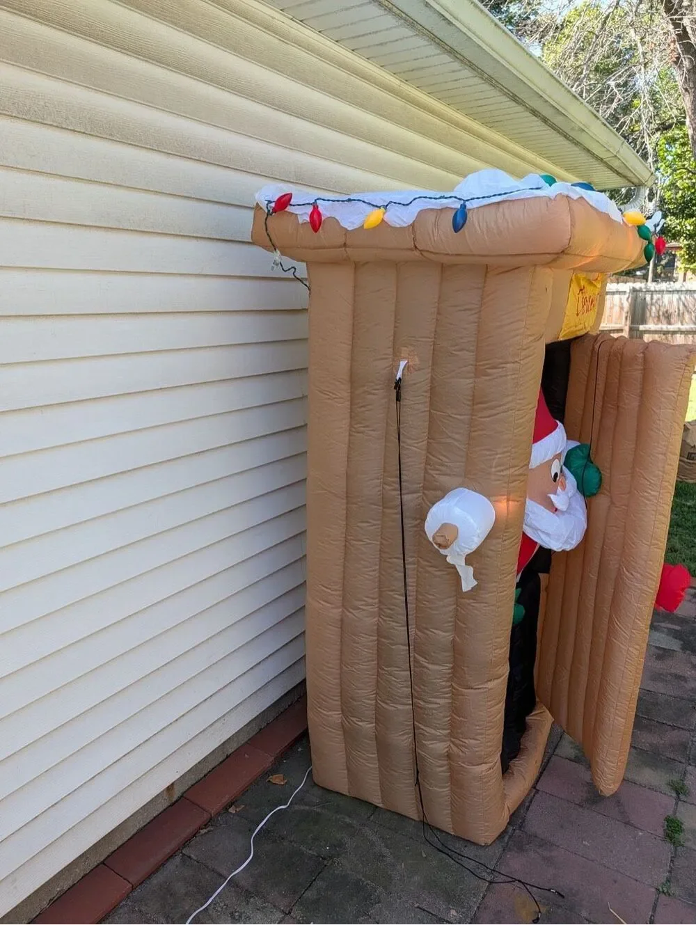 6' Gemmy Animated Airblown Inflatable Christmas Santa Claus in Outhouse